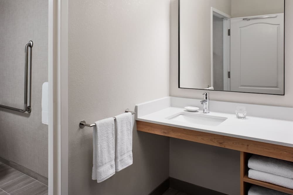 Residence Inn by Marriott Mississauga - Airport Corporate Centre West