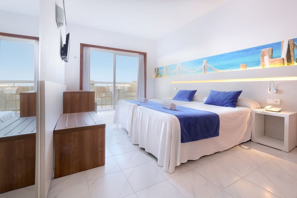 azuLine Hotel Bergantín