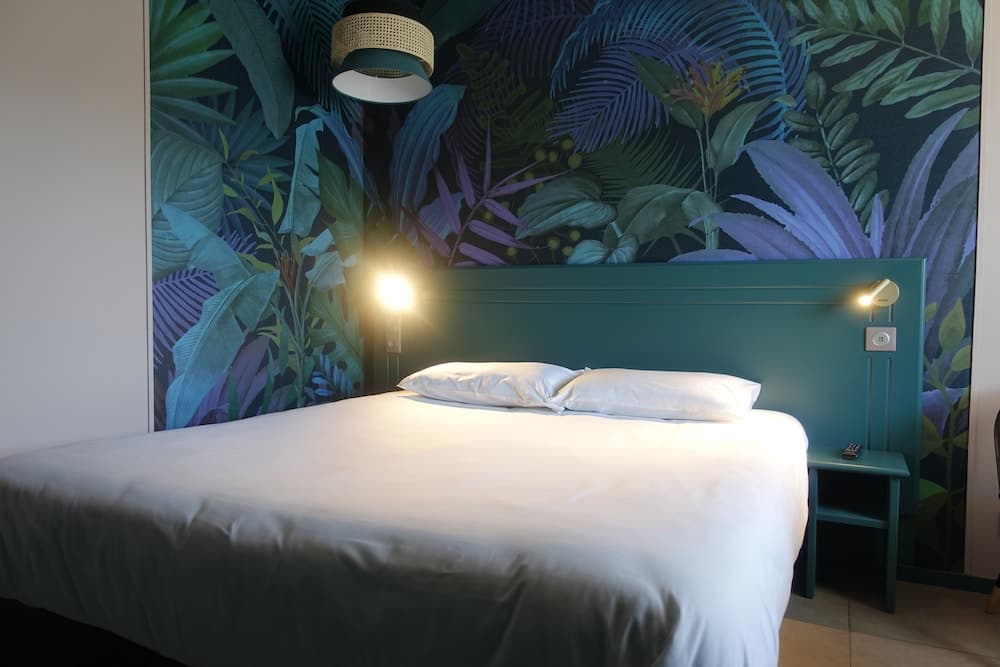 Hôtel Grand Confort Le Moulin Rouge