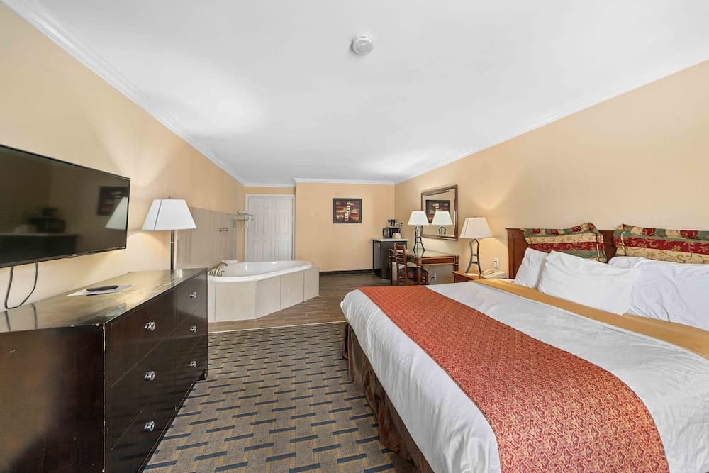 Lemon Tree Hotel & Suites Anaheim