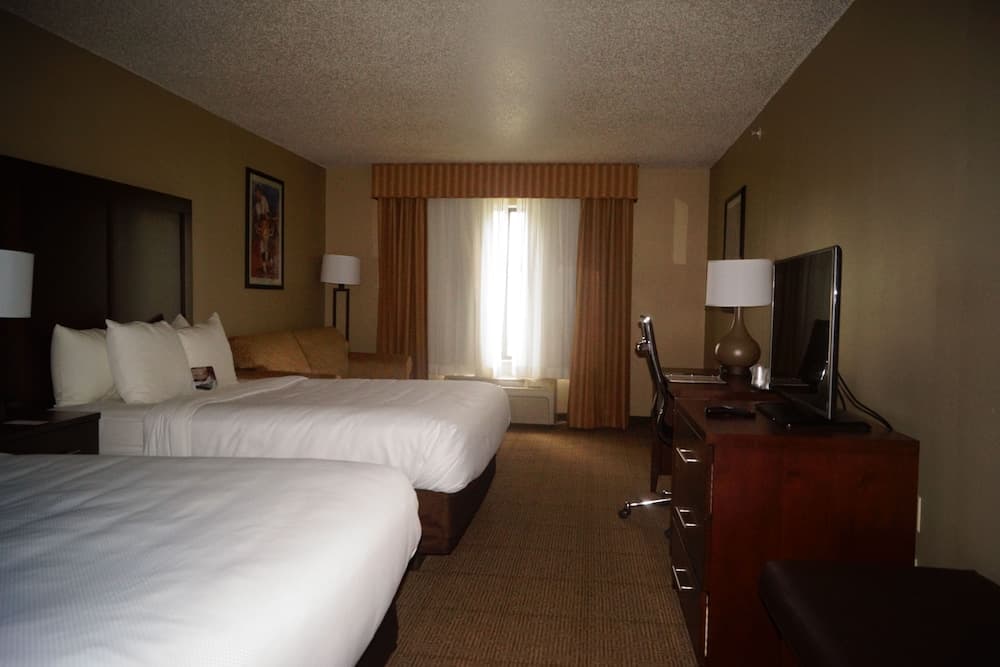 Comfort Inn & Suites Milford / Cooperstown