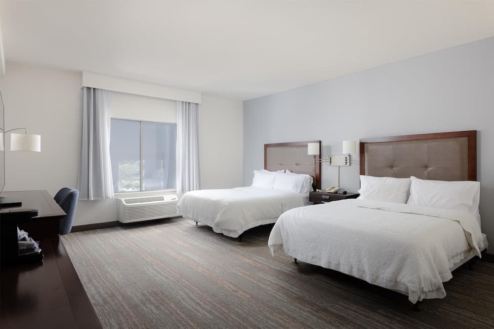 Hampton Inn & Suites Palmdale