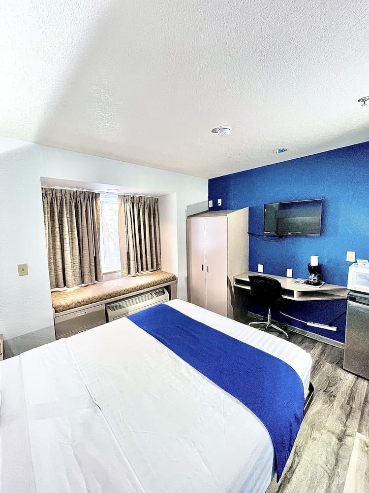 Microtel Inn & Suites by Wyndham Tomah