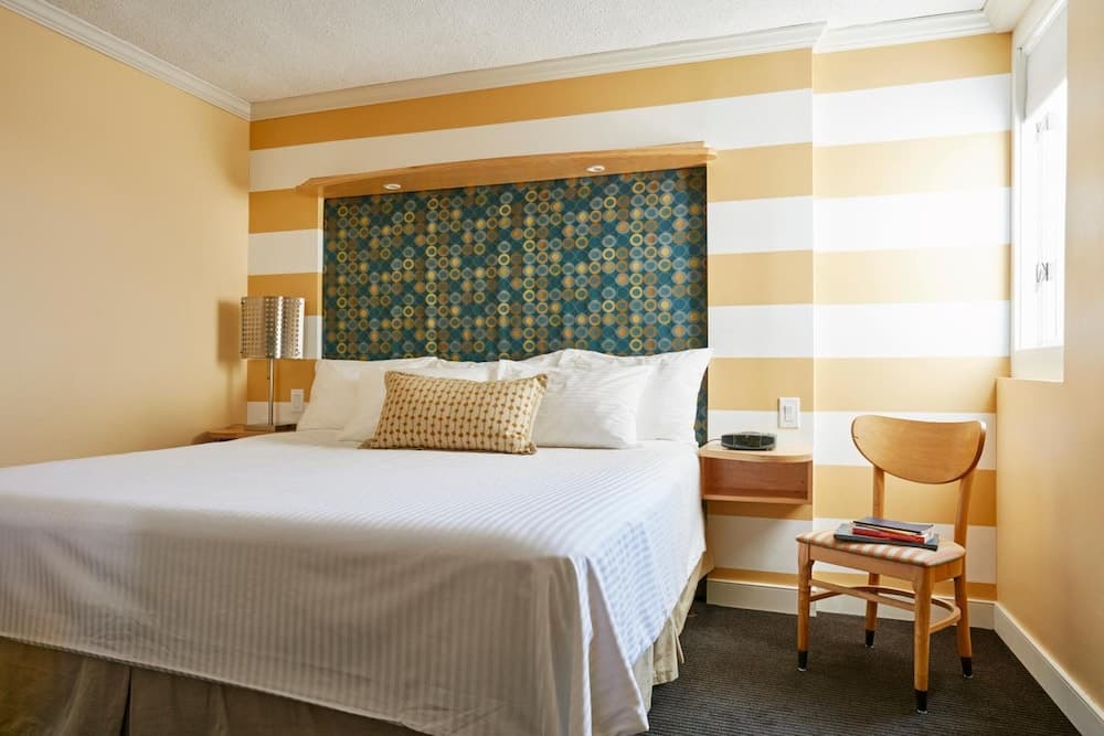 Oceanfront Pan American Hotel