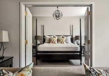 The Grand at Bedford Village Inn