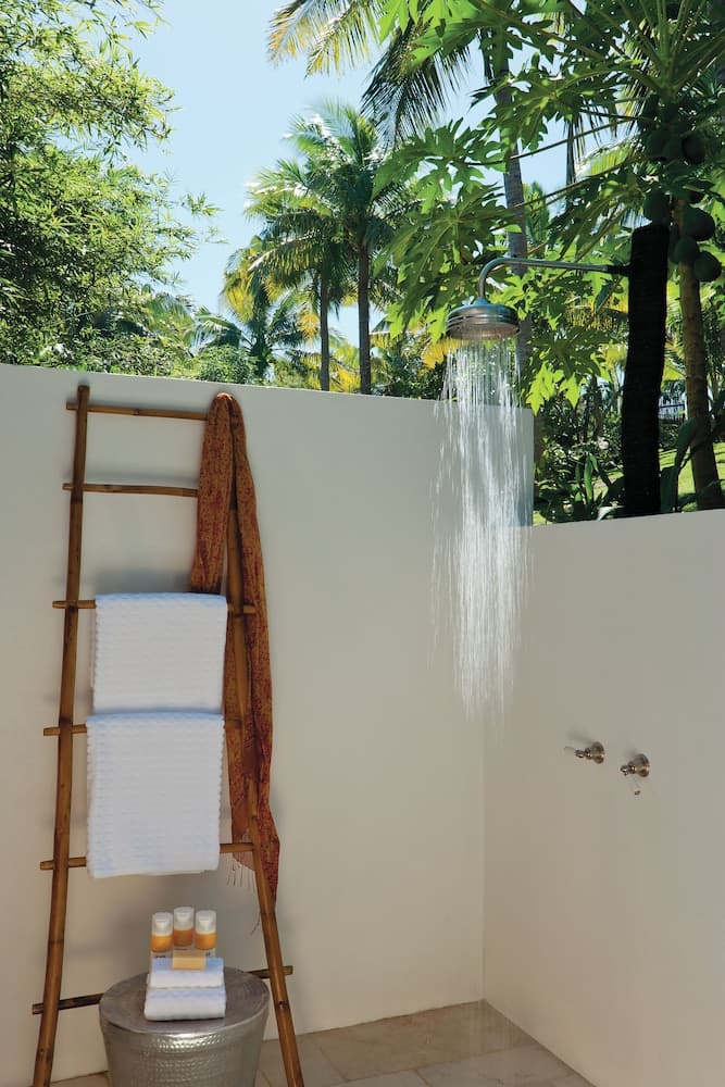 Dolphin Island - Private Island