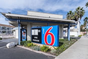 Motel 6 Oceanside, CA – Marina