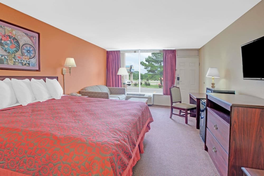 Days Inn by Wyndham Okemah