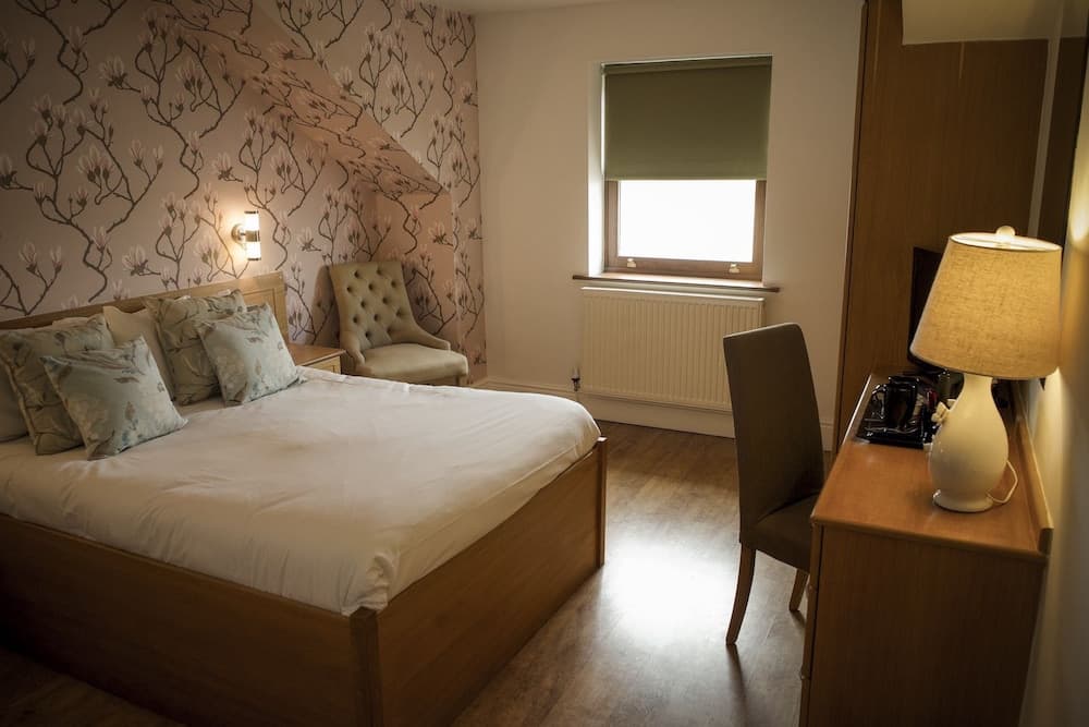 Shard Riverside Hotel, Bar & Restaurant