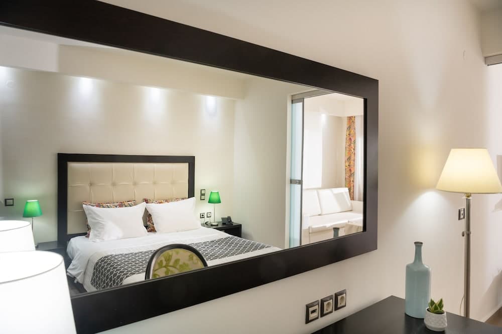 Angela Suites Boutique Hotel