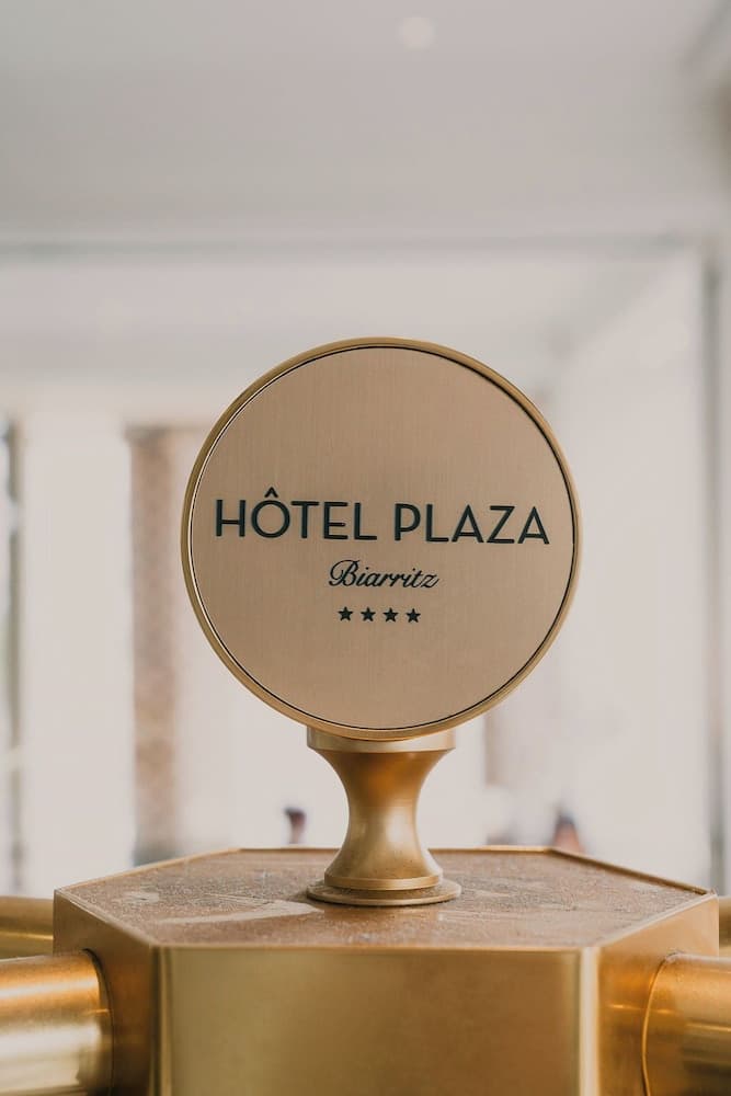 Hotel Plaza Biarritz Plage - Handwritten Collection
