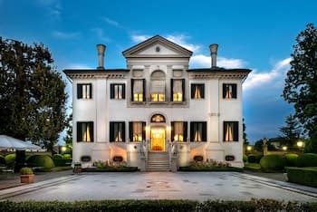 Villa Franceschi Hotel & Resort