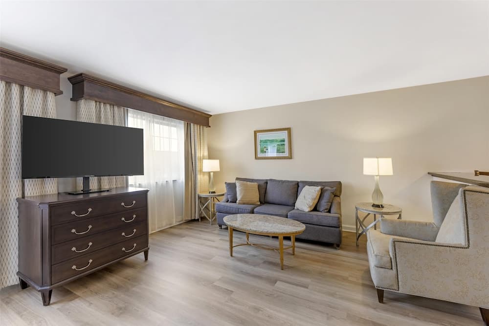 Best Western Plus Vineyard Inn & Suites