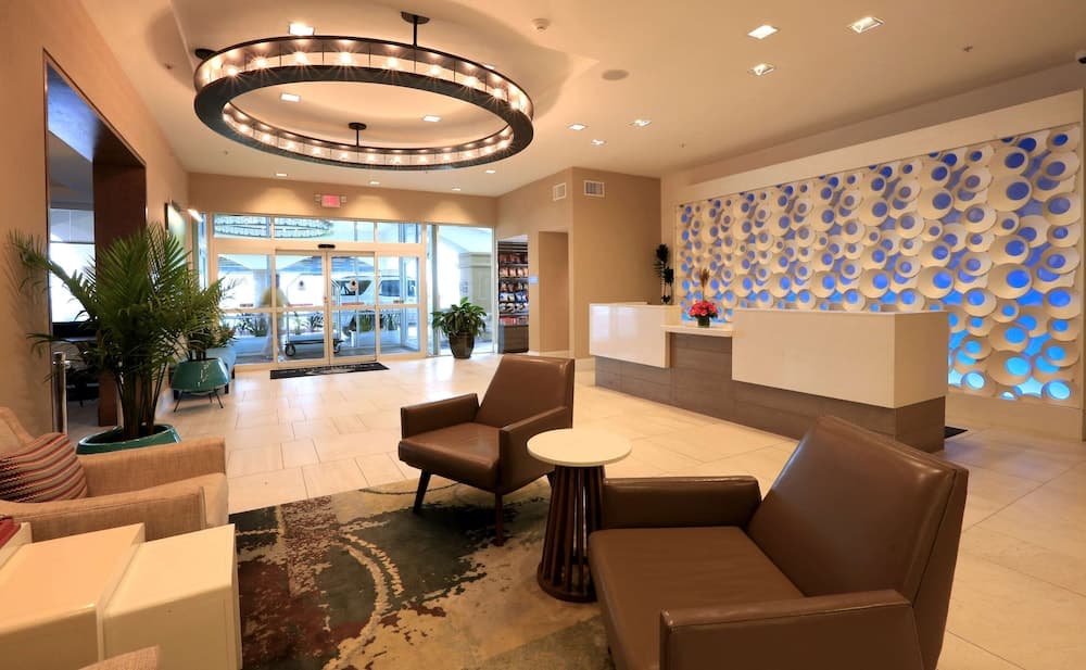 DoubleTree by Hilton Hotel Galveston Beach