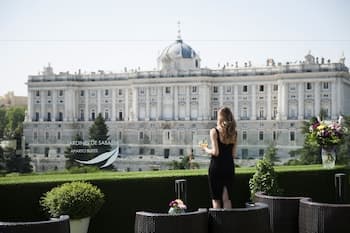 Apartosuites Jardines de Sabatini