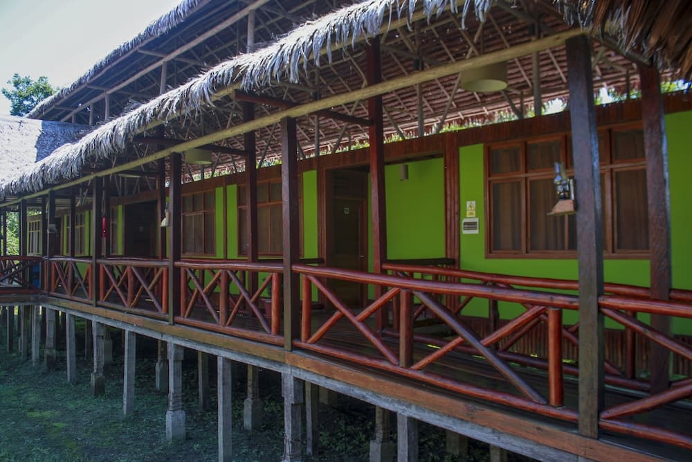 Heliconia Amazon River Lodge