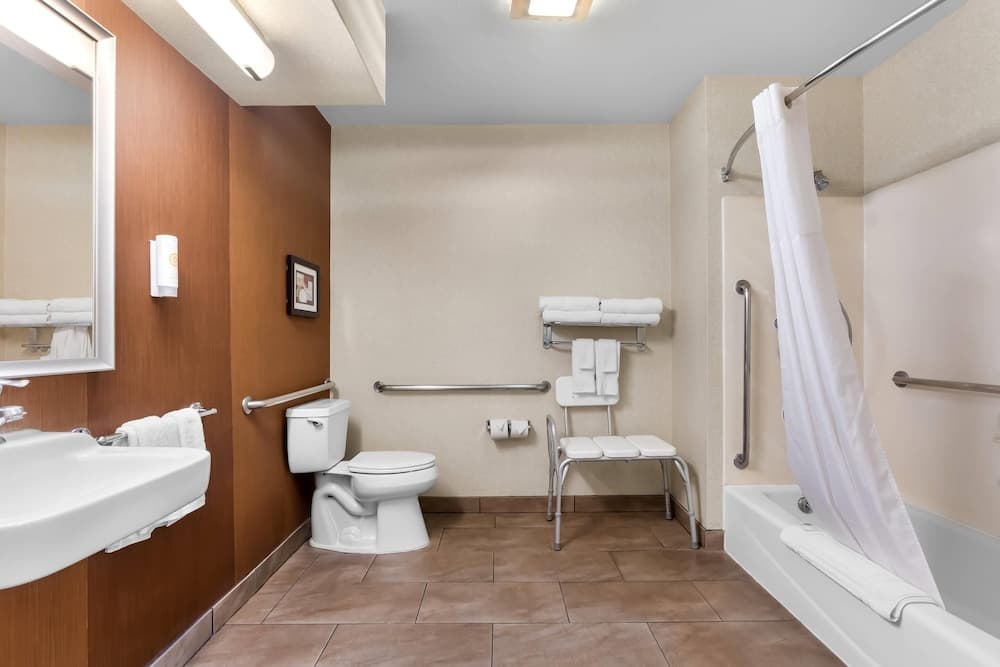 Comfort Suites Clovis - Fresno