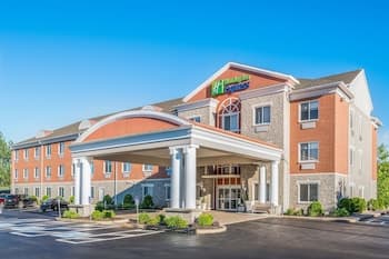 Holiday Inn Express Hotel & Suites Gananoque, an IHG Hotel