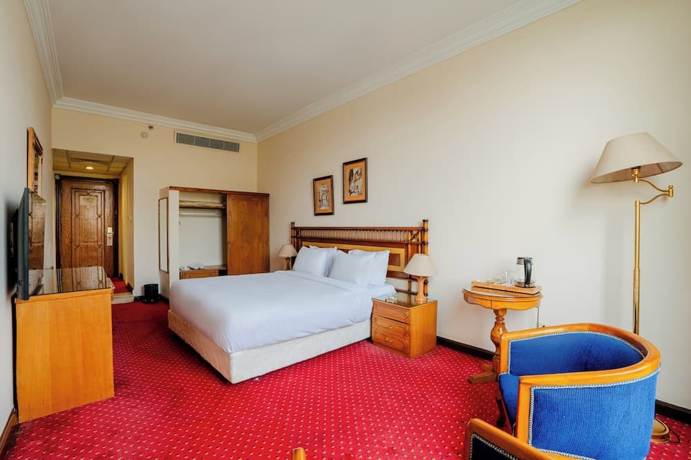 Om Kolthoom Hotel & Tower