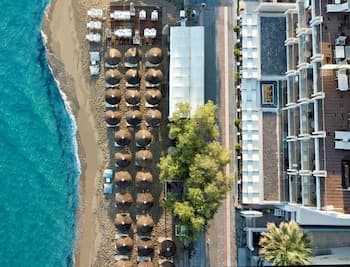 Golden Star City Resort