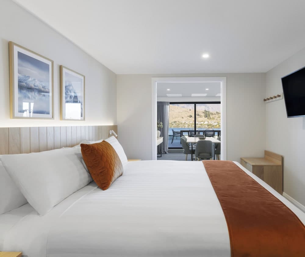 Oaks Queenstown Shores Resort