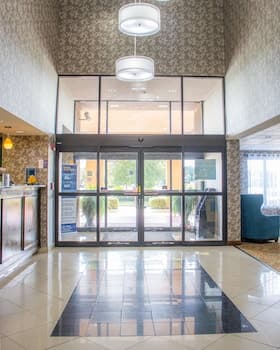 Best Western Plus Richmond Hill Inn