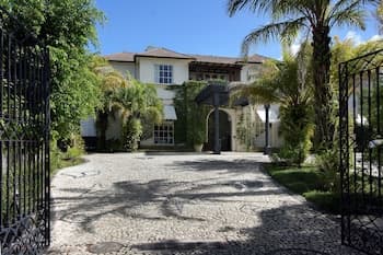 Casa Colonial Beach & Spa