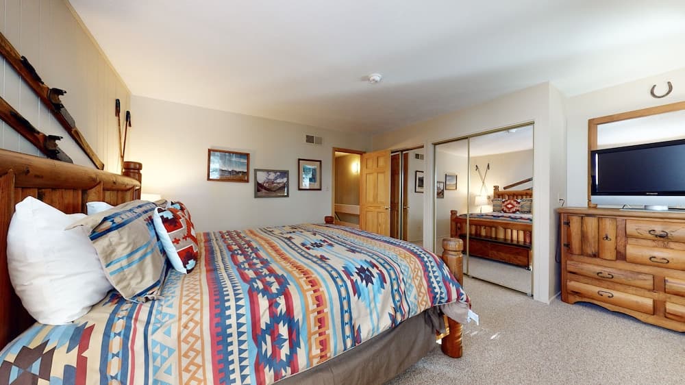 Tamarack Townhomes - CoralTree Residence Collection