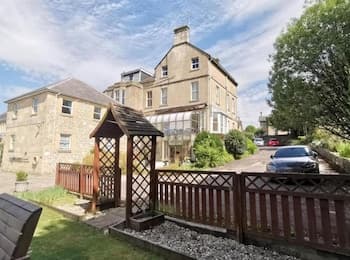 Wentworth House Hotel