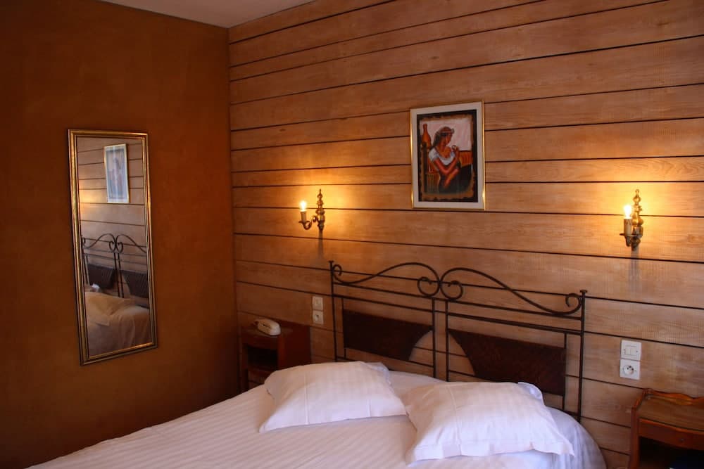 Hôtel Restaurant Les Pins