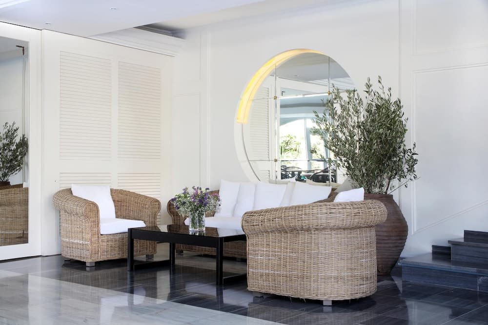 Augusta Club & Spa - Adults Only