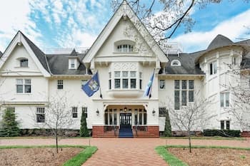 The Inn At Stonecliffe