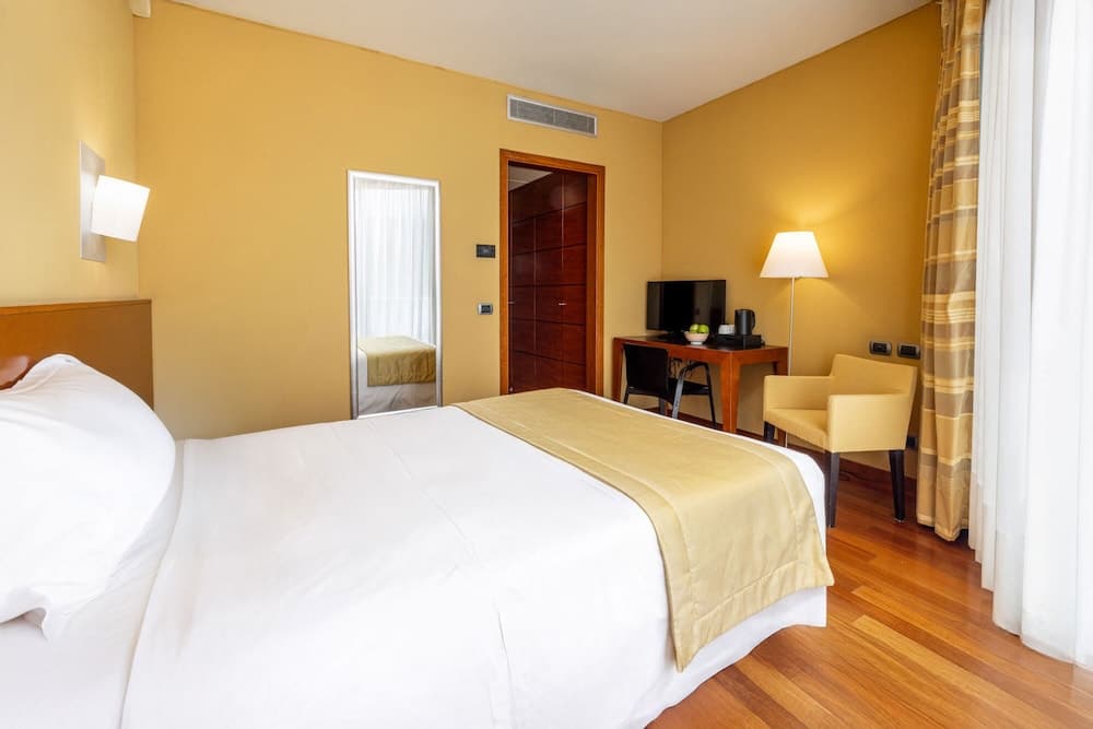 B&B HOTEL Imperia Rossini al Teatro