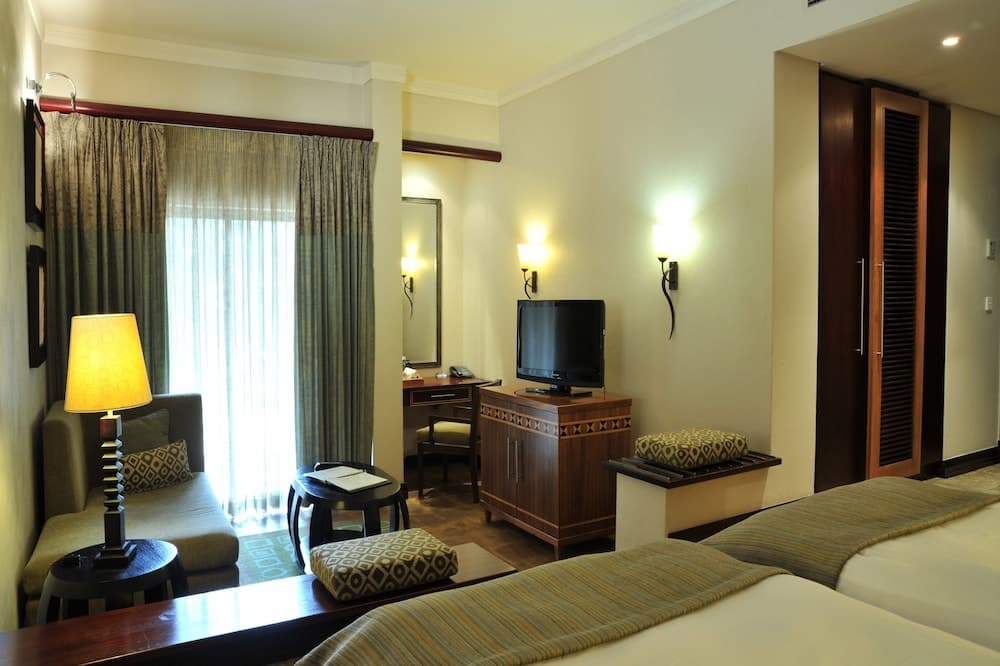 Lombardy Boutique Hotel & Conference Centre