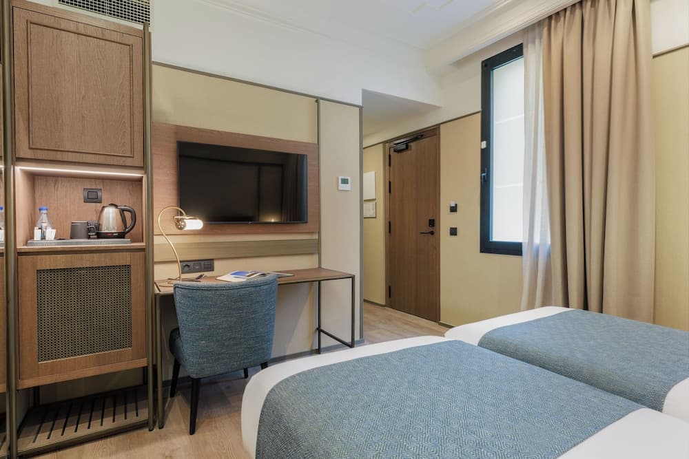 Hotel Medinaceli New reopening 2025