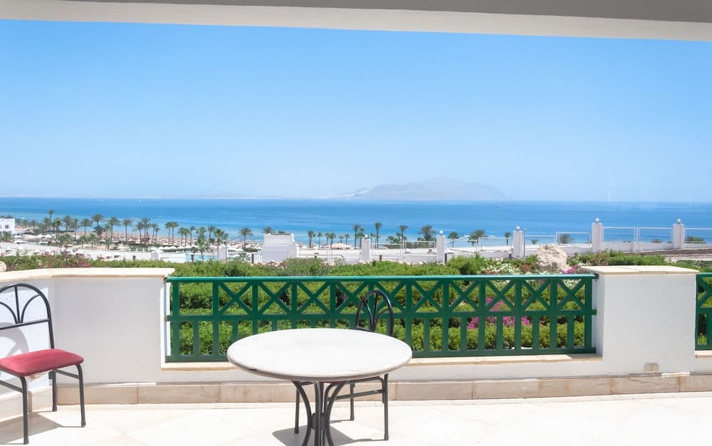 Coral Beach Resort Montazah