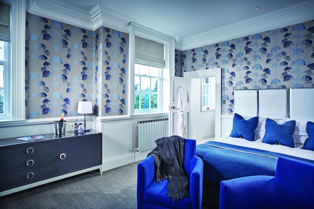 Barnett Hill - Luxury Hotel