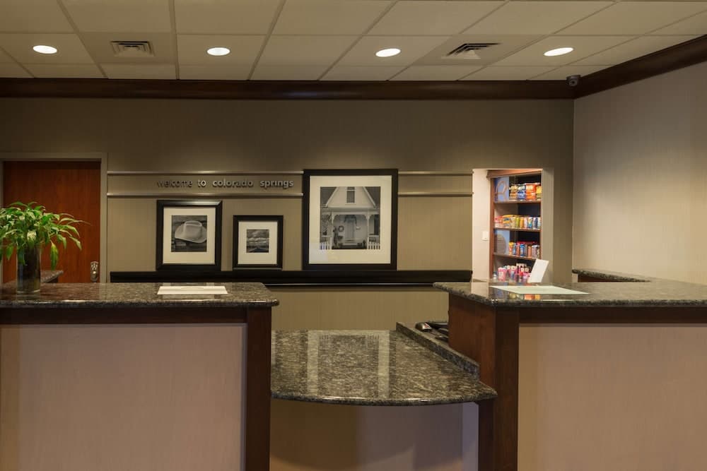 Hampton Inn & Suites Colorado Springs/Air Force Academy