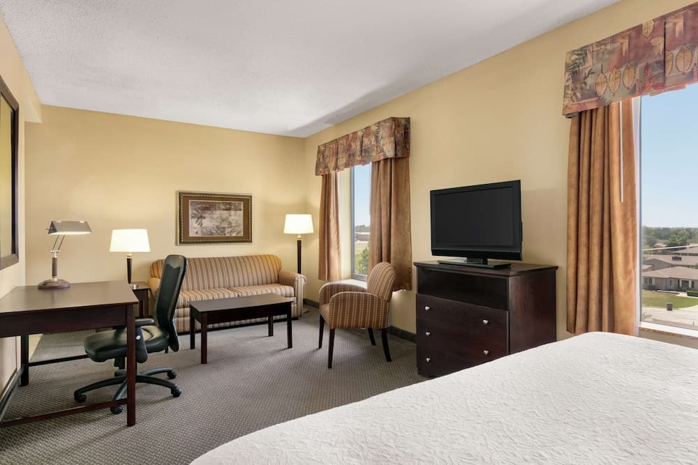 Hampton Inn & Suites Lawton