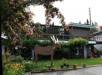 Anchorage Walkabout Town B&B