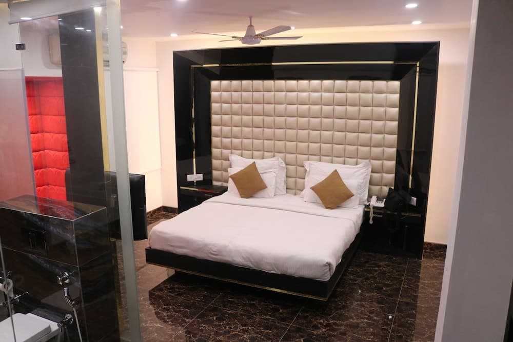 Hotel Sri Nanak Continental