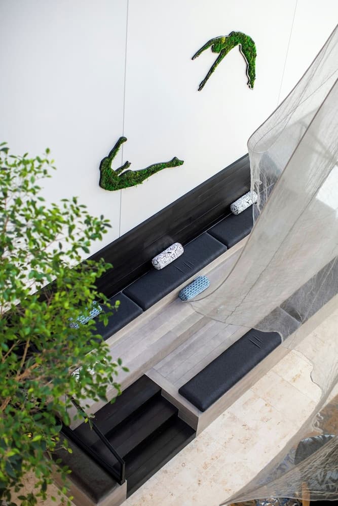 Renaissance Schaumburg Convention Center Hotel