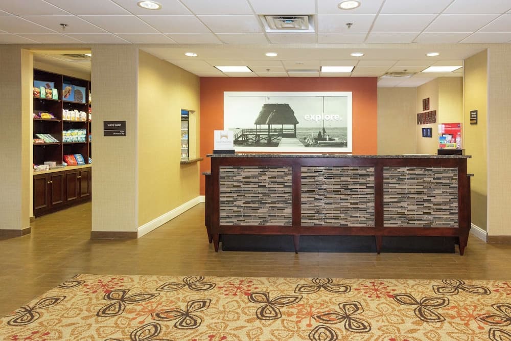 Hampton Inn Suites Jacksonville Airport