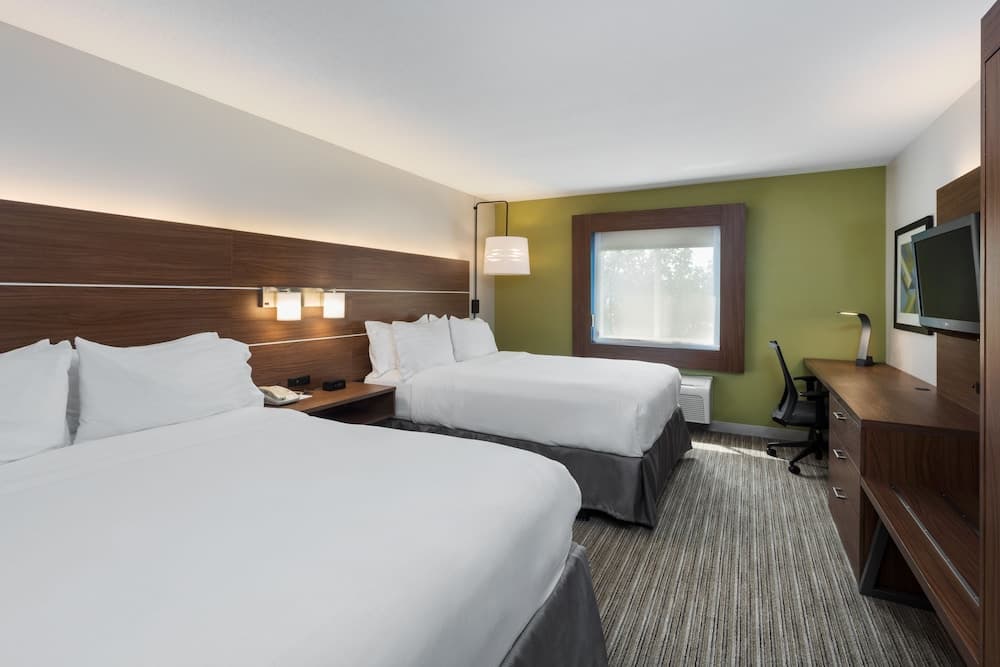 Holiday Inn Express Warrenton by IHG