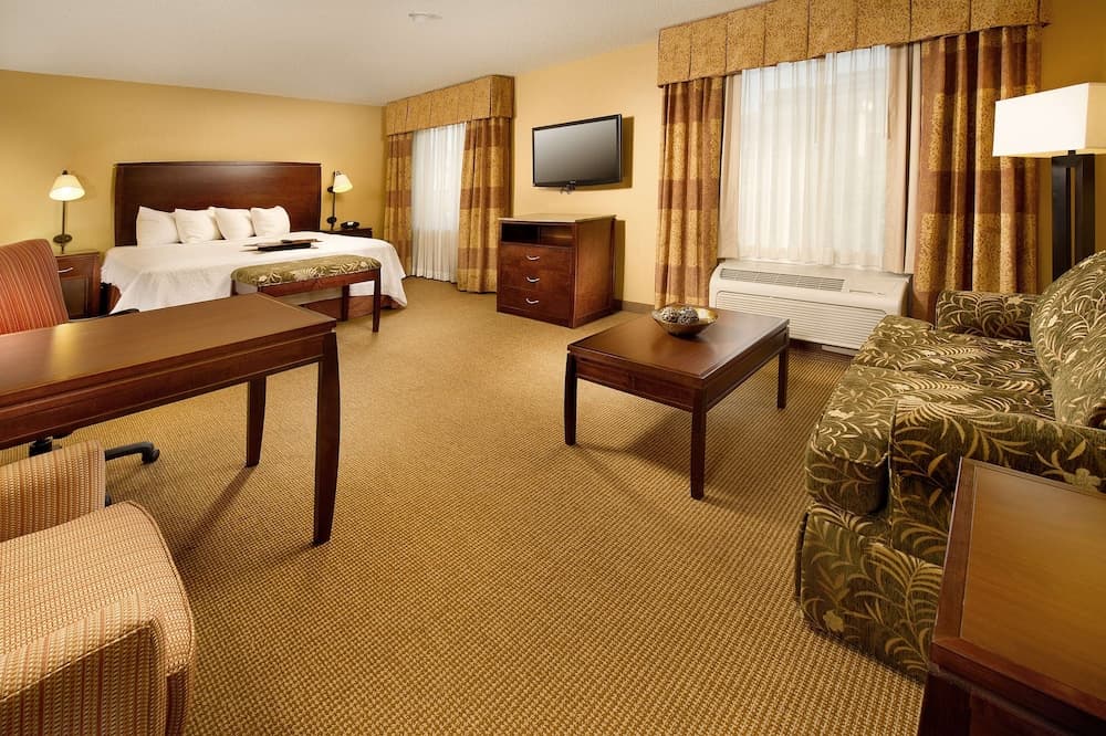 Hampton Inn & Suites San Antonio-Airport