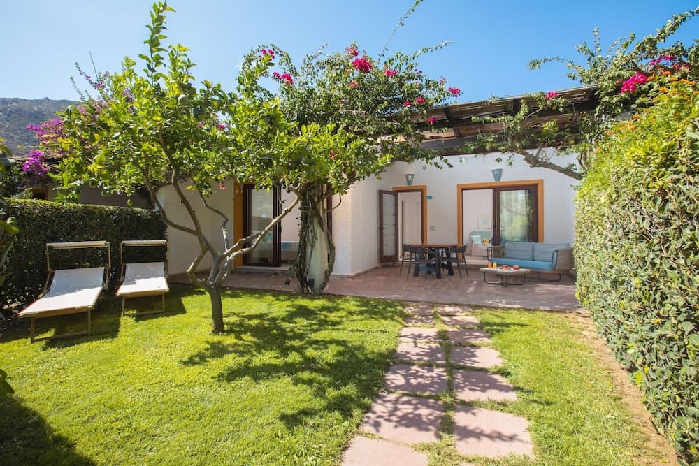 Cormoran Hotel & Residence