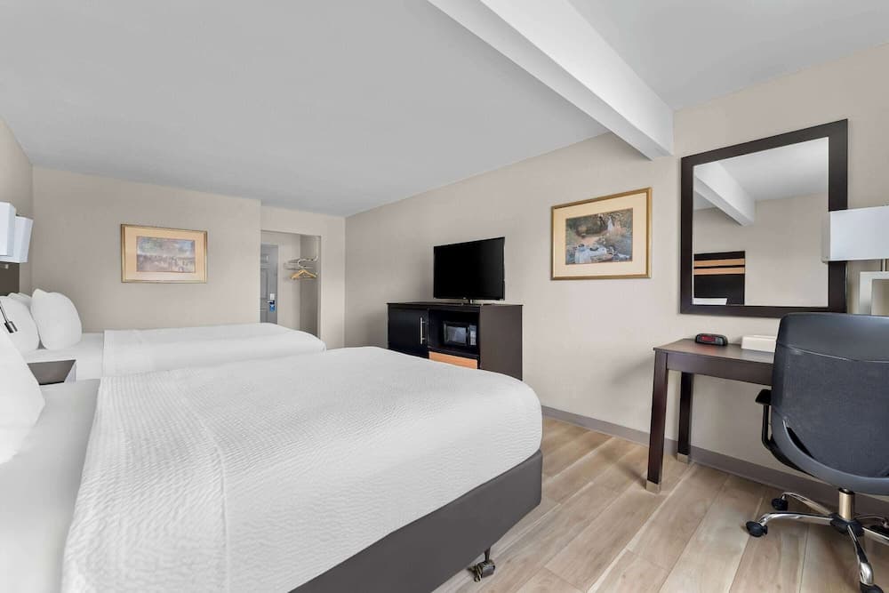 Days Inn by Wyndham Albany SUNY