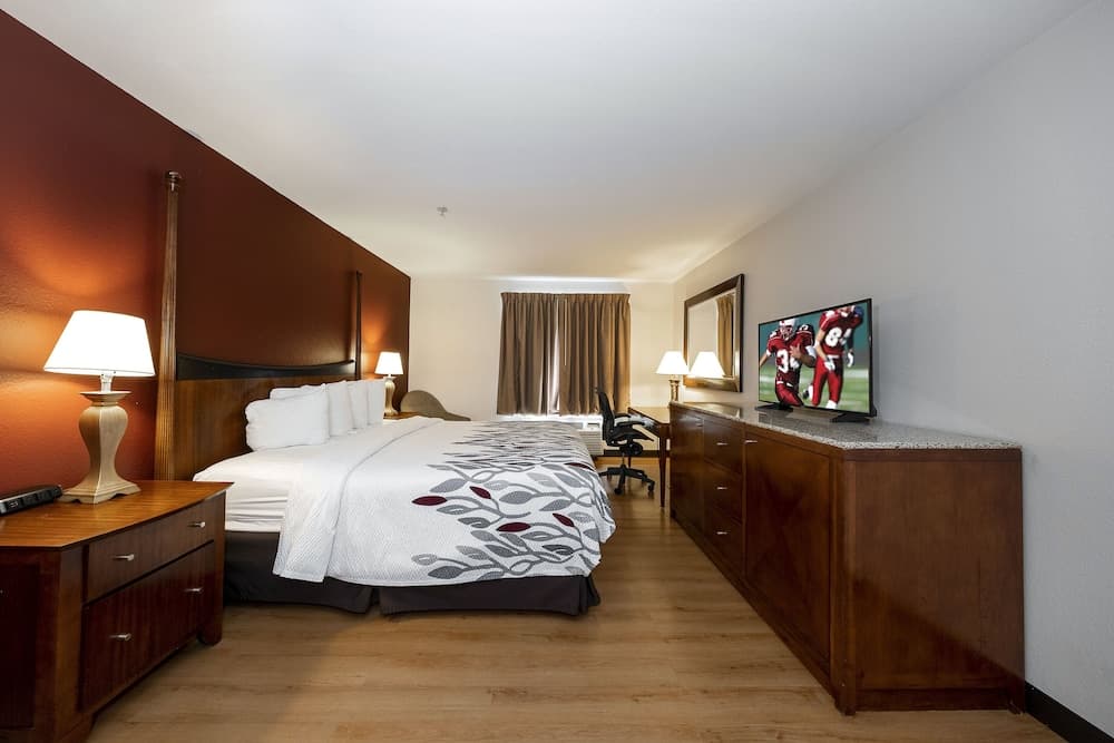 Red Roof Inn & Suites Biloxi - Ocean Springs