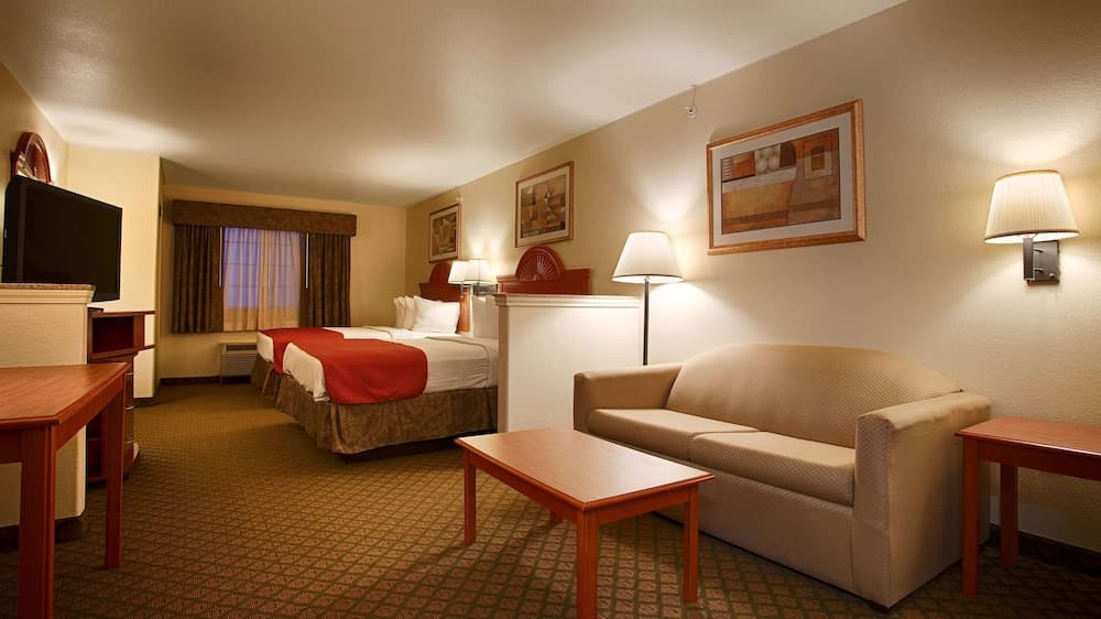 Best Western Henrietta Inn & Suites
