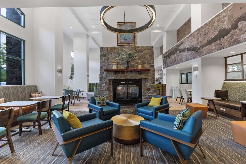 Hampton Inn & Suites Lake George